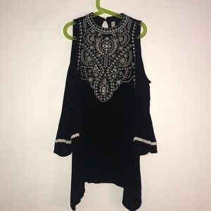 Black and white blouse